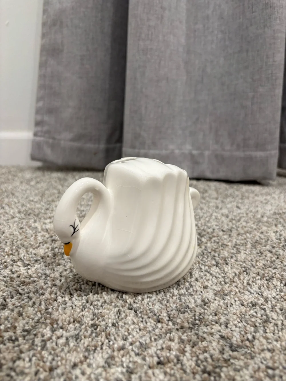 Vintage White Ceramic Swan Toothbrush Holder Bathroom Decor Cottage Core Country